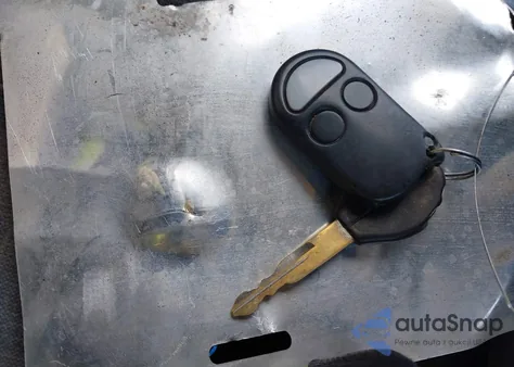 2001 Nissan Quest Gxe z USA, uszkodzony, nr VIN 4N2ZN15T61D822990